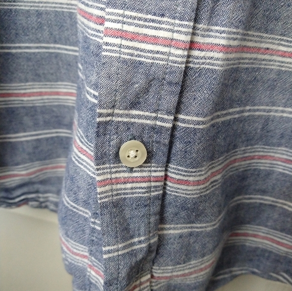 $ OLD Navy long sleeve button front striped collared casual dress shirt. Size XL - Picture 4 of 8